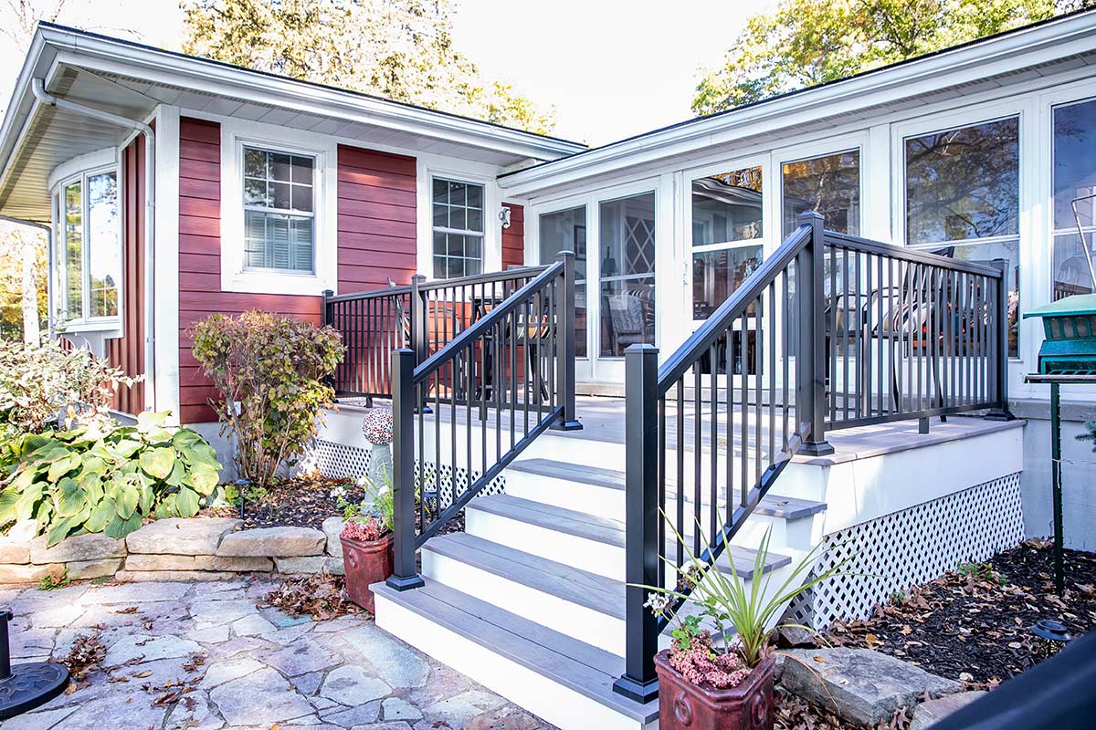 James Hardie Lap Siding (Color Countrylane Red) & Azek Harvest