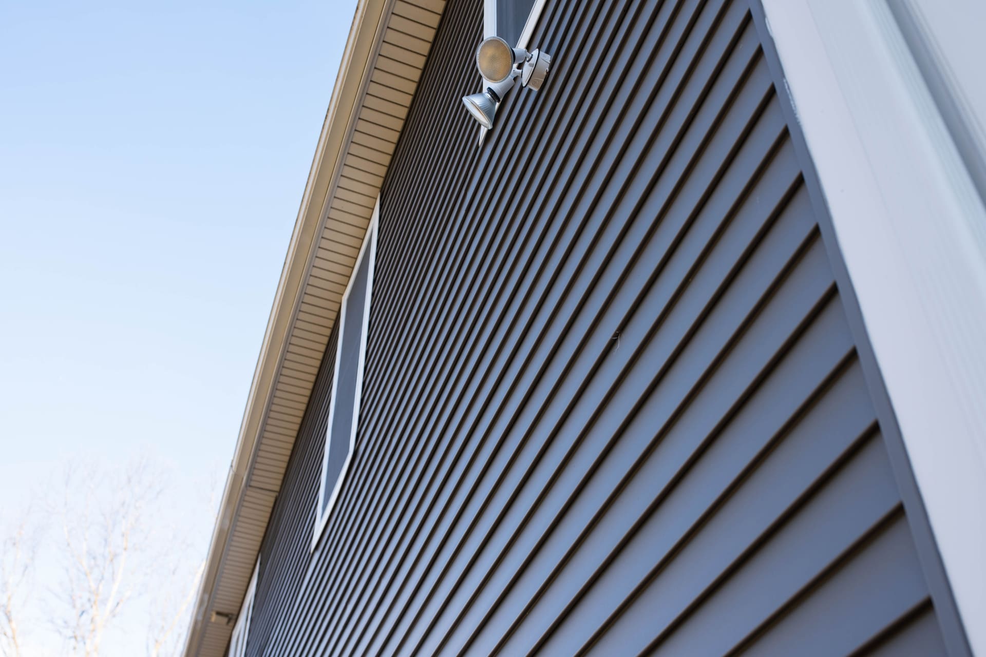 vinyl-siding-wall