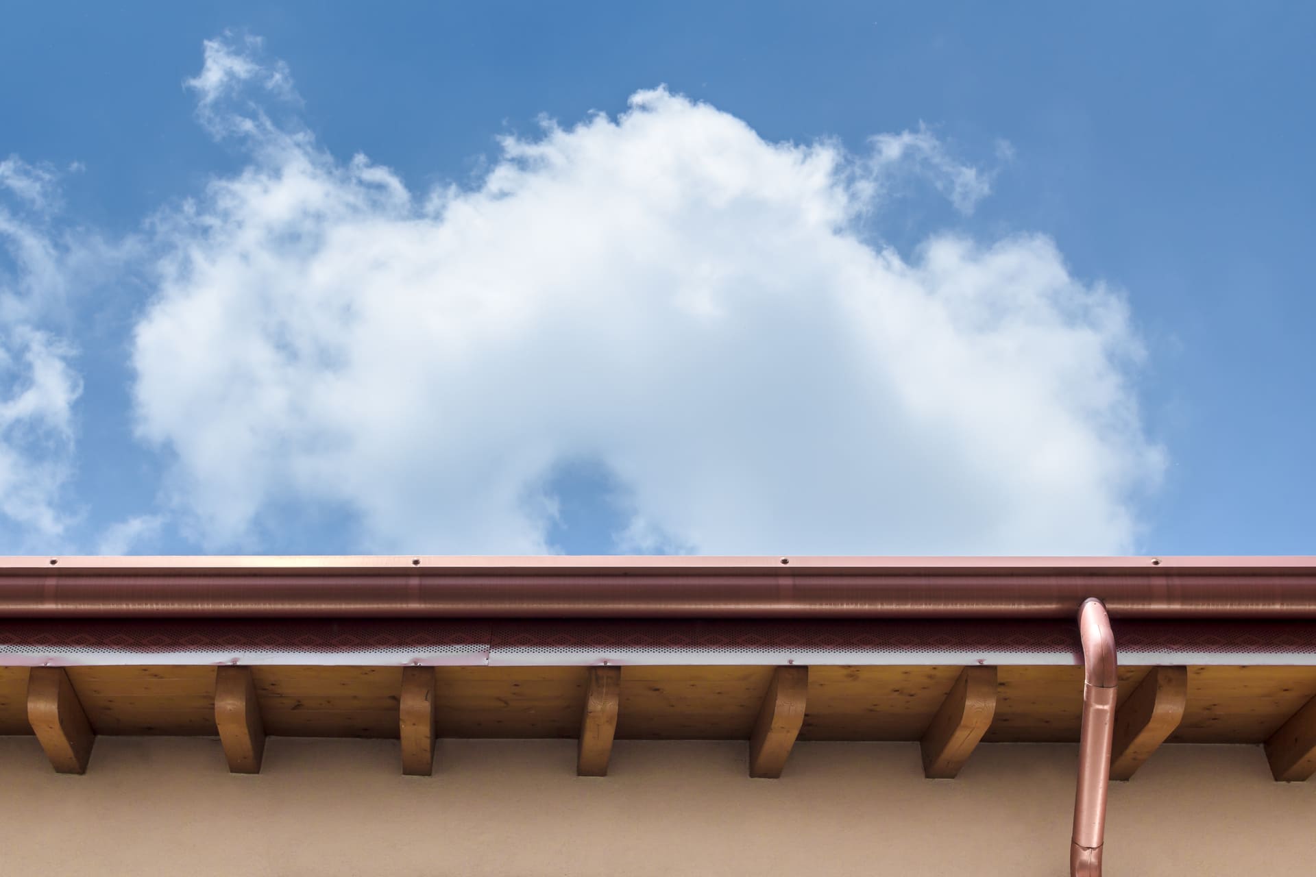 copper-gutter-on-house